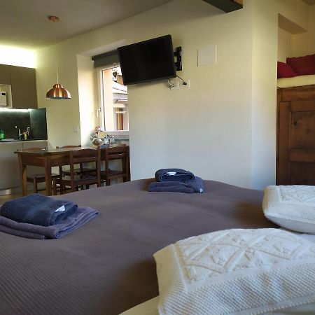 Maison Soleil - Chiara Suite Aosta Eksteriør billede