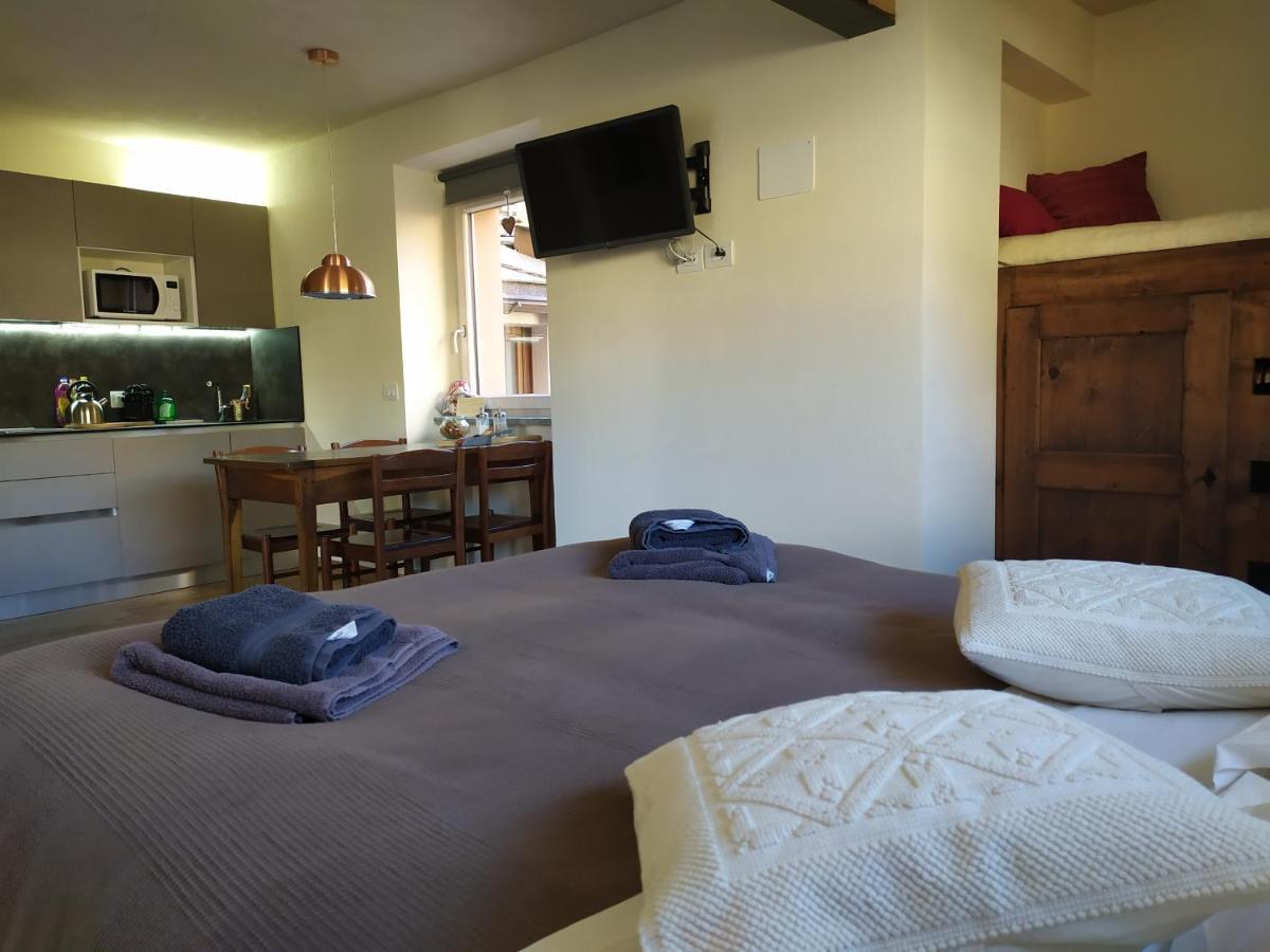 Maison Soleil - Chiara Suite Aosta Eksteriør billede