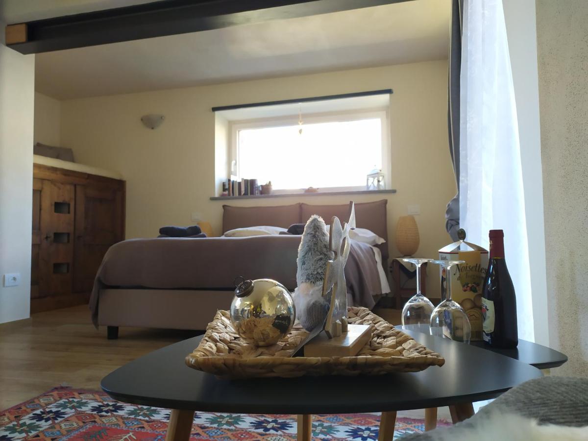 Maison Soleil - Chiara Suite Aosta Eksteriør billede